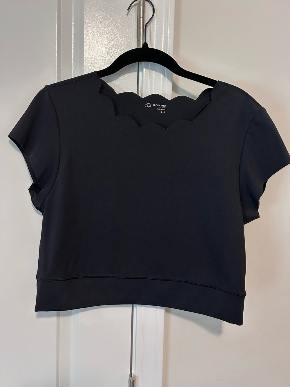 aerie Black Scallop-Neck Crop Top